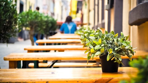 Local Marketing. Strategie, Tools e Contenuti per il Covid