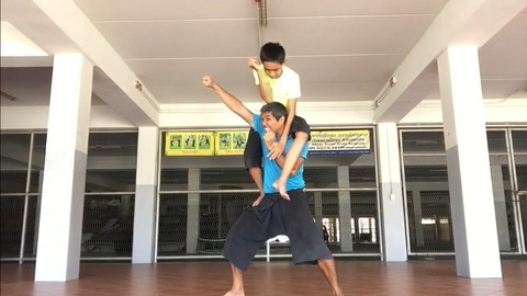 Punch how to fight in muay boran muay thai muay chaiya