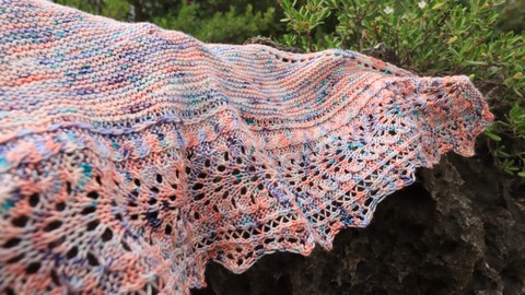Tresna shawl by Ysolda Knitting Tutorials（一絞線披肩英文織圖解析）