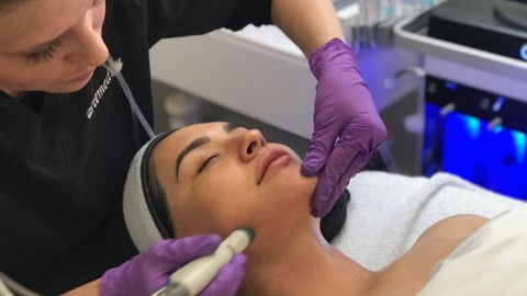Certificate Course In Vitamin Infusing Facial