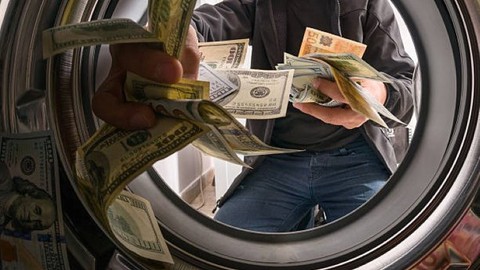 Anti Money Money Laundering (AML/CFT) for beginners