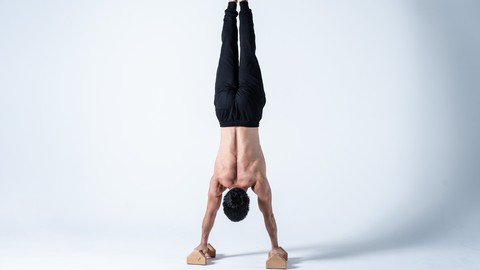 How To Handstand In 6 Steps!