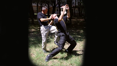 Close Combat Street Self Defense - Techniques de base