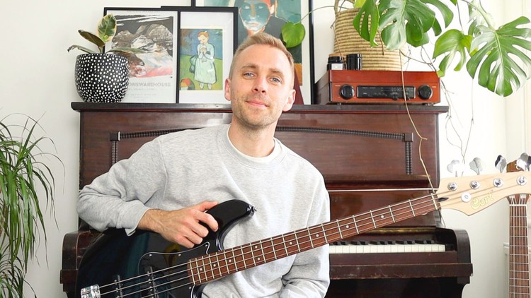 Beginner Bass Guitar Lessons: A Complete Guide